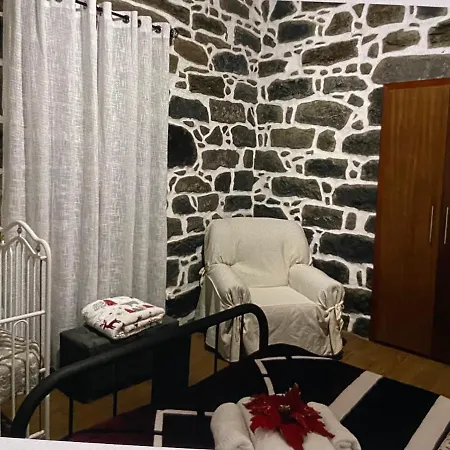 Casa Do Tio Soares Holiday home Feteira Grande
